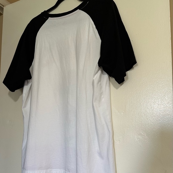 Bundle 2 items for $15! Disney Mickey Mouse Short Sleeves Tee L - Picture 4 of 4